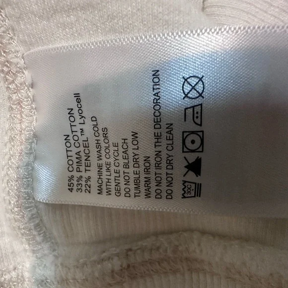 Tommy Bahama Tobago Bay Disney Cream Sweatshirt Size XXS - Picture 5 of 5